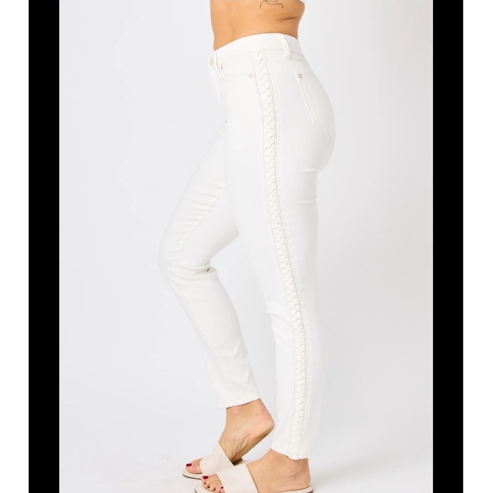 Judy Blue Women's Sz 15/32 Cream/White Braided Inset Skinny Jeans